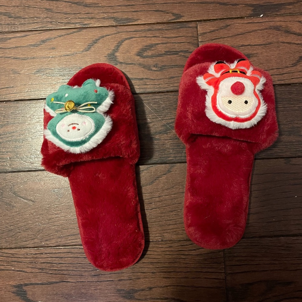 Holiday Slippers NEW
